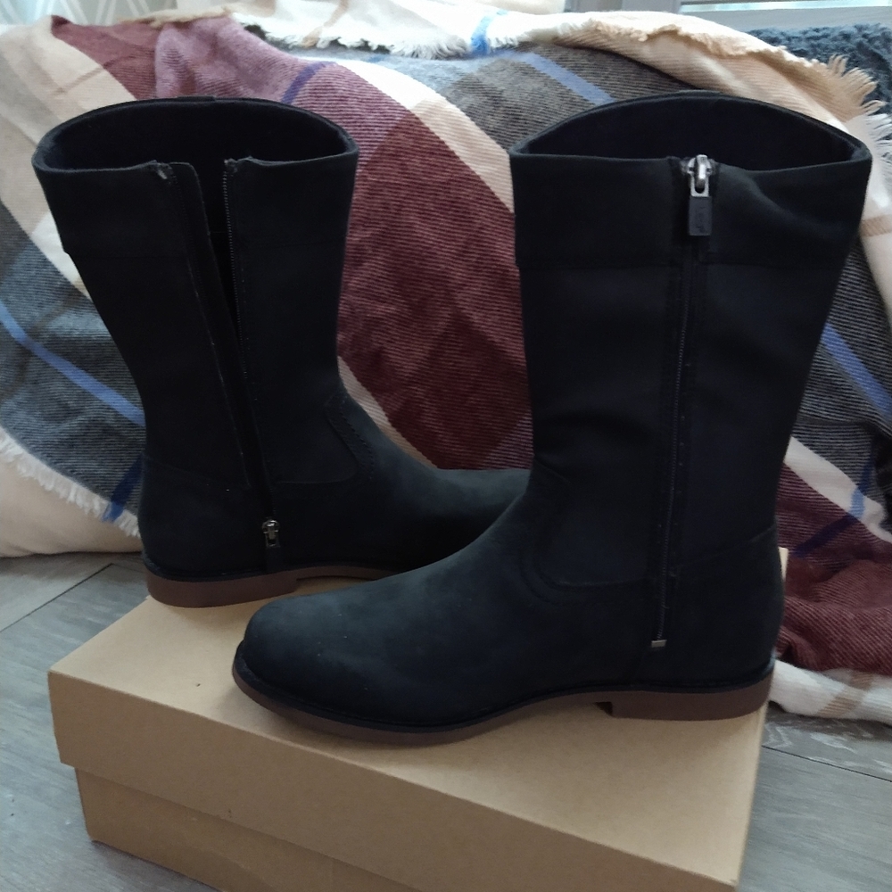 UGG Big Kids (girls)